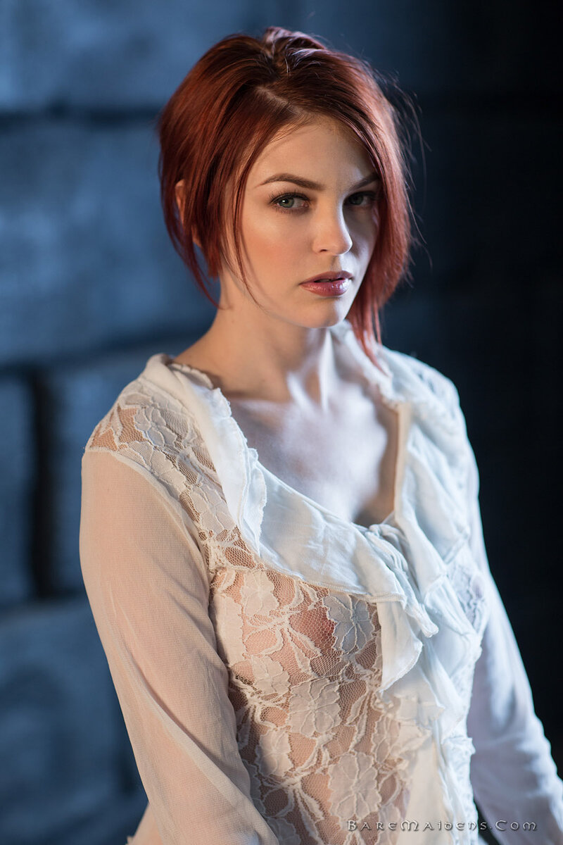 Нина, 18 лет, 10 размер груди